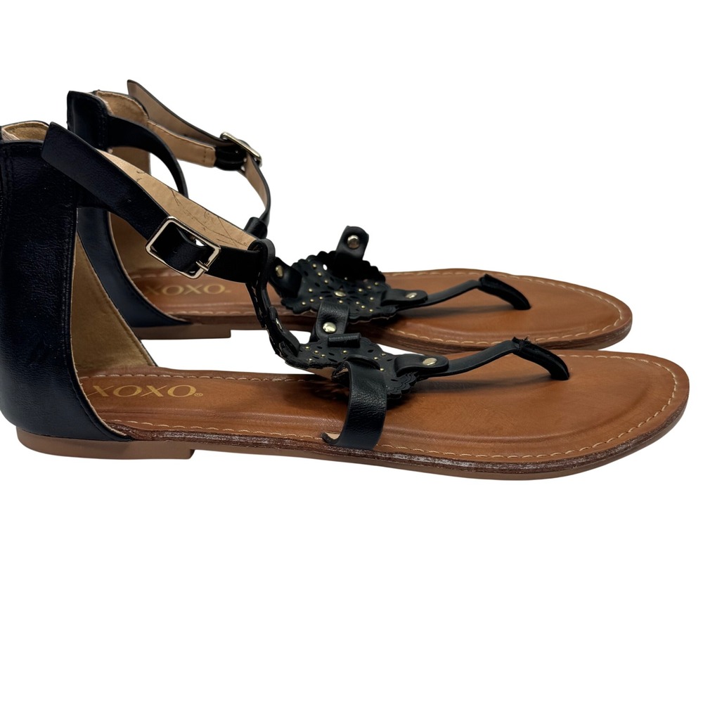 XOXO Remy Gladiator Sandals Womens 8.5 Black Studded Medallion Flat Strappy